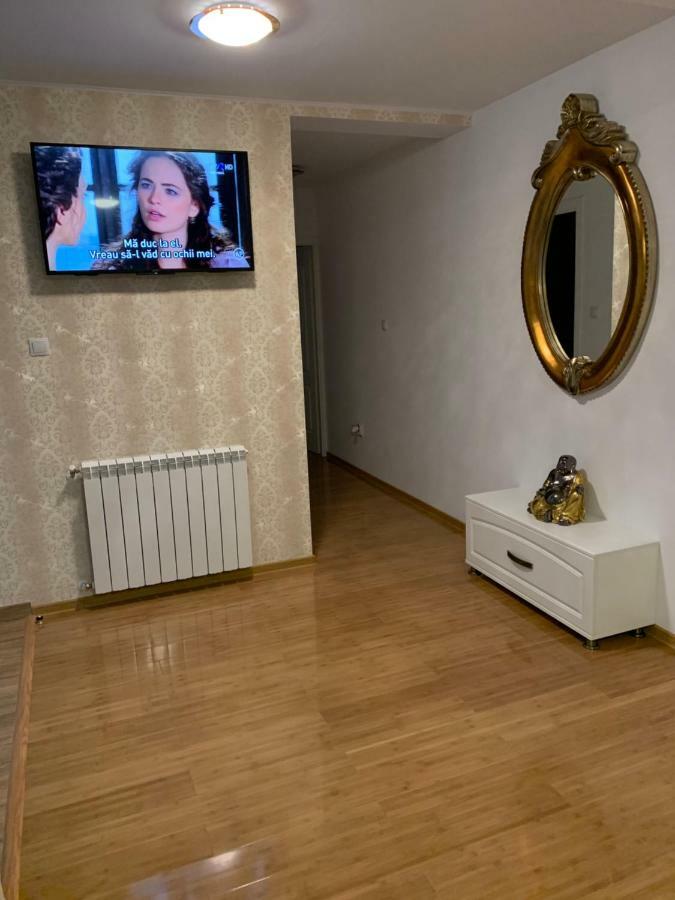 Apartament Micsunelelor Cu Parcare Privata Yaş Dış mekan fotoğraf